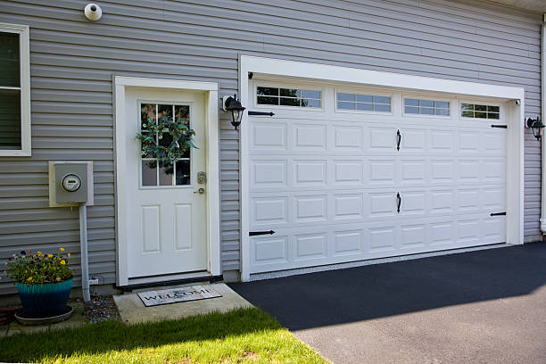 24/7 Emergency Garage Door Panel Replacement experts in Jackson County County, OK